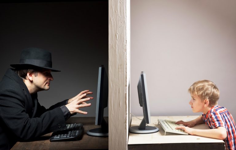 Bezpieczne dziecko w internecie