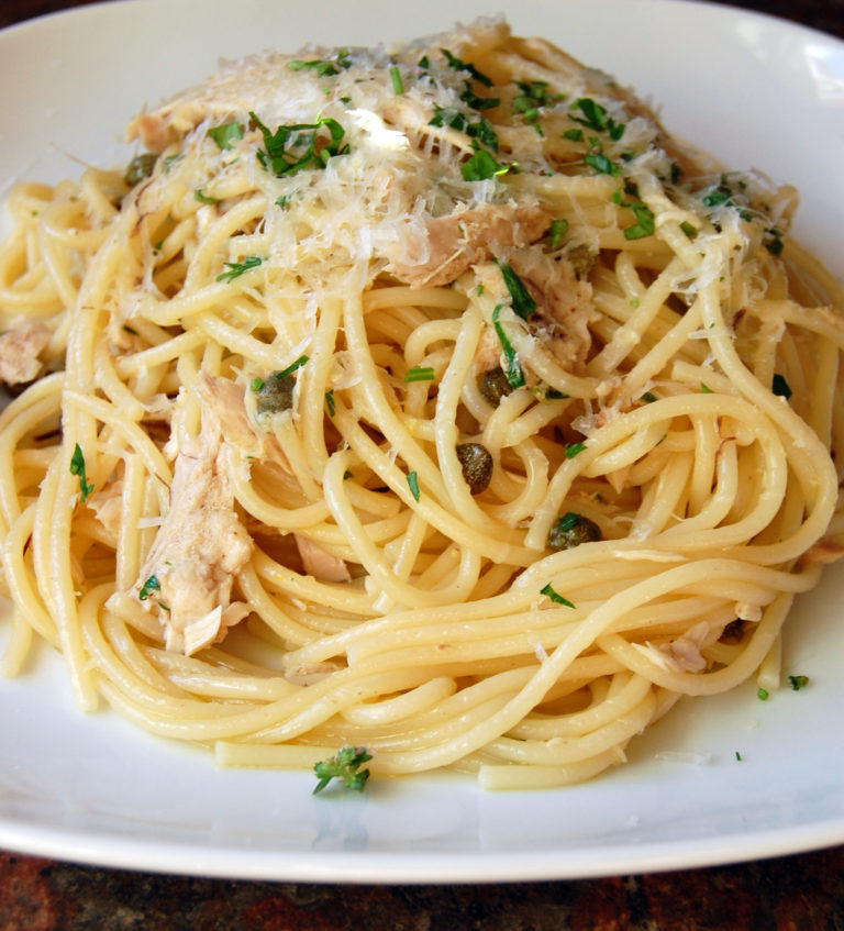 Tagliatelle z tuńczykiem