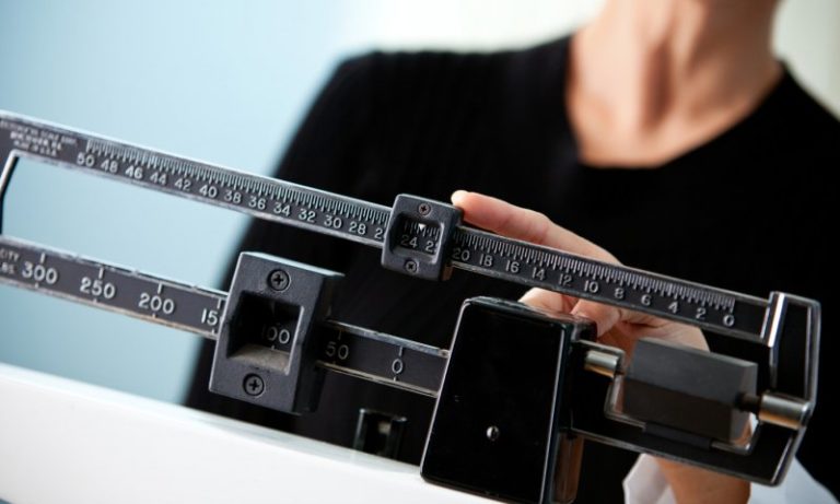 Tak unikniesz dodatkowych kilogramów po Świętach