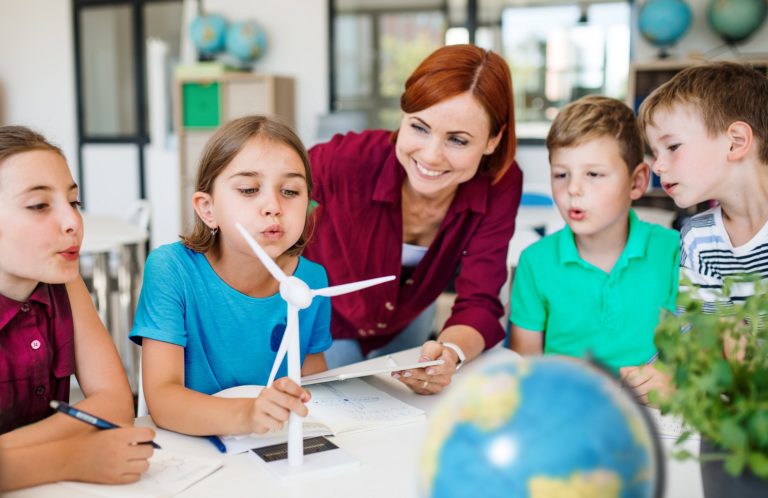Zmiany klimatyczne, a edukacja dzieci – jak wychować proekologiczne pokolenia?