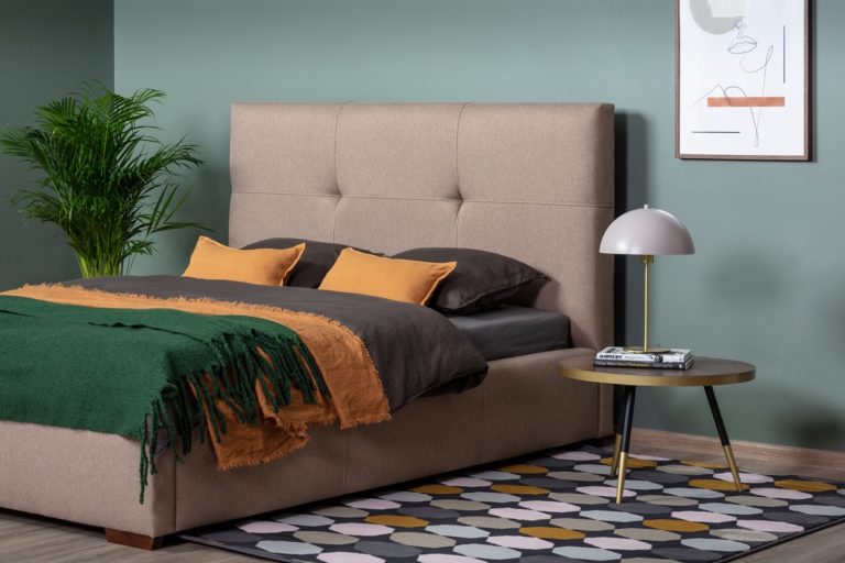 Sypialnia w stylu vintage – jak ją zaaranżować?