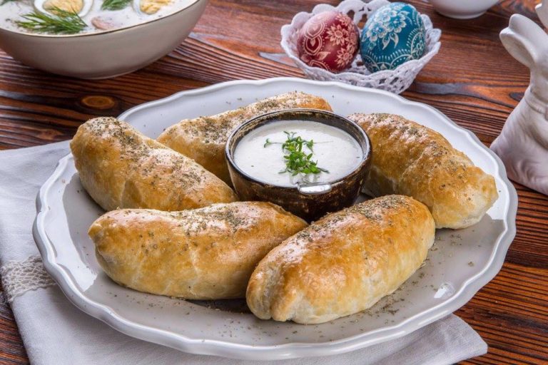 Menu na tradycyjną Wielkanoc: co podać na świąteczny stół?