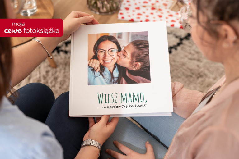 FOTOKSIĄŻKA, CZYLI WYJĄTKOWY PREZENT NA DZIEŃ MAMY