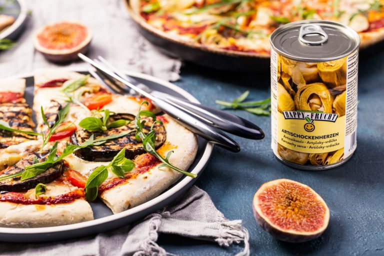 Pizza z karczochami i anchois
