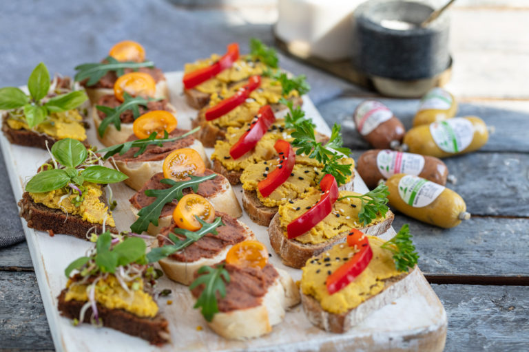 Mini kanapeczki finger food – zdrowa i lekka przekąska w sam raz na lato