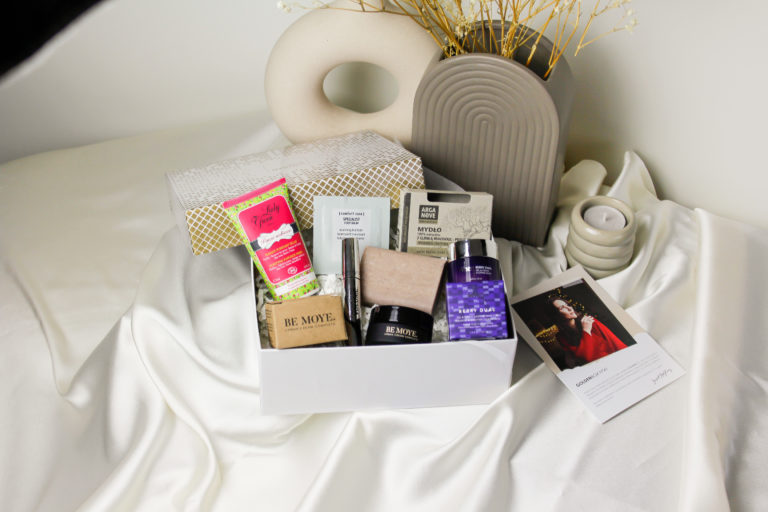 GOLDENBOX No.41, czyli wszystko, co musi znaleźć się w Twojej kosmetyczce
