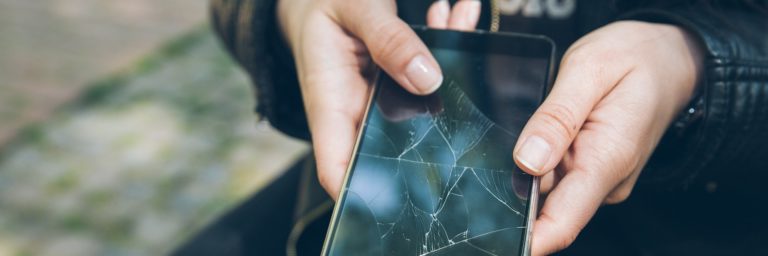 5 modeli telefonów, których koszty serwisowania mogą przyprawić o zawrót głowy