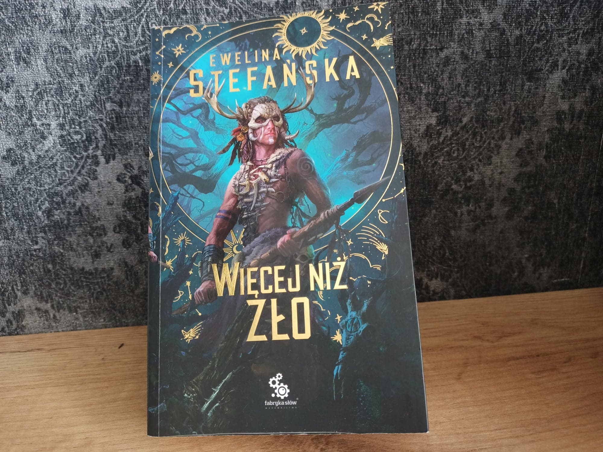 Więcej niż zło – recenzja książki