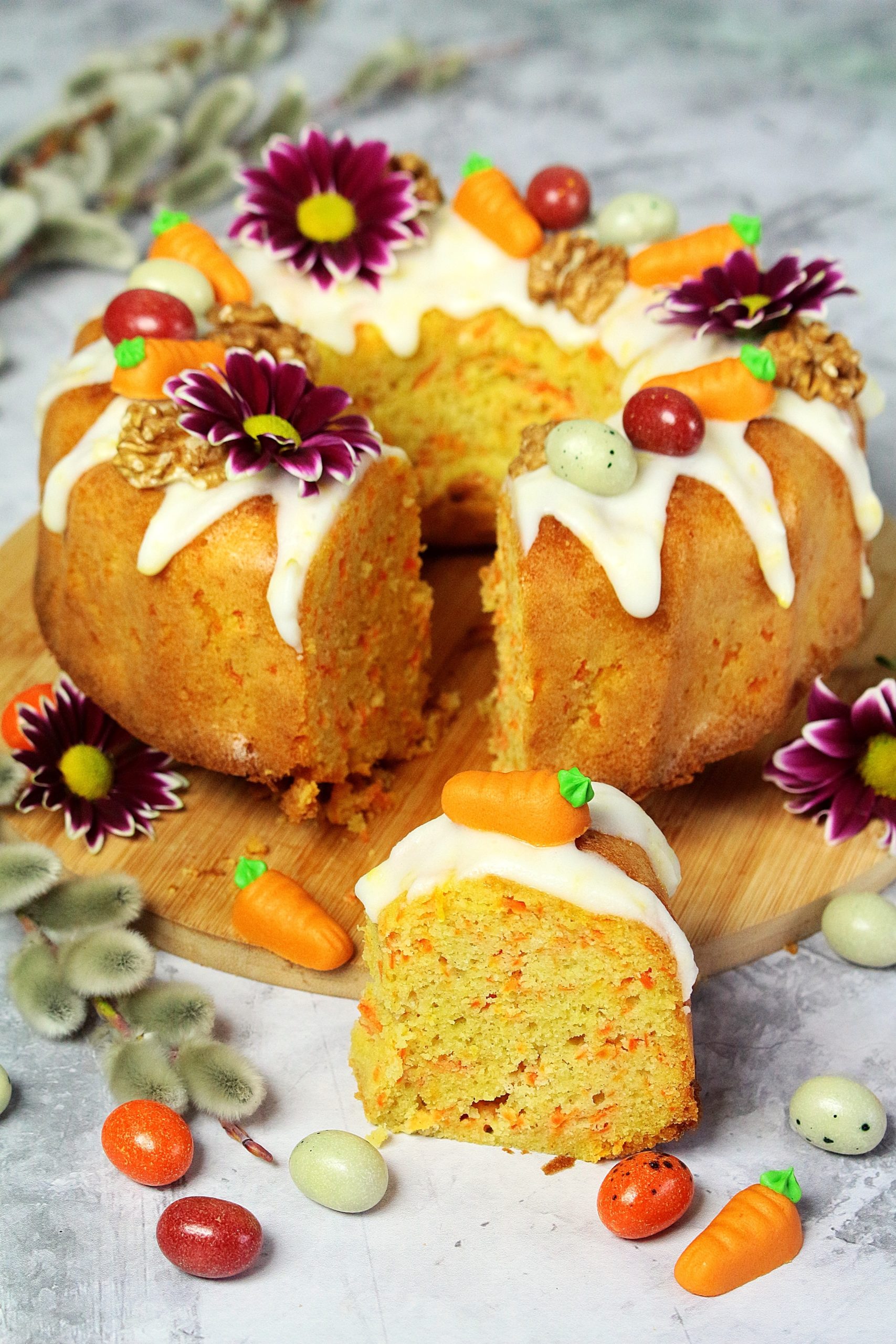 Babka marchewkowa z cytrynowym lukrem