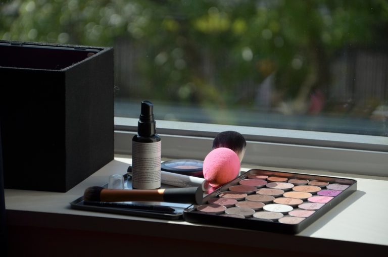 Make-up no make-up – jak wykonać?