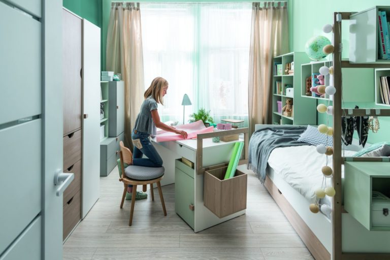 Architekci wnętrz podpowiadają, jak urządzić pokój ucznia