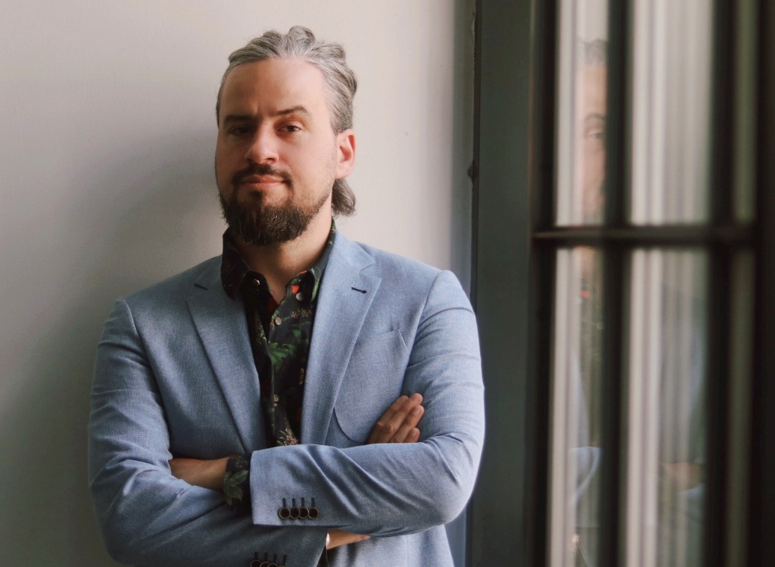 Jakub Szamałek – tego mogliście nie wiedzieć o mistrzu thrillerów i współscenarzyście „Ukrytej sieci”